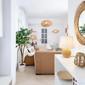 https://magno-apartments-alfareria-private-parking-included.es-andalucia.com