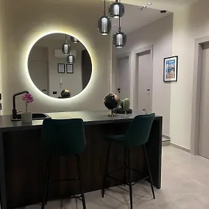 https://holiday-house-naples.hotels-amalfi.com